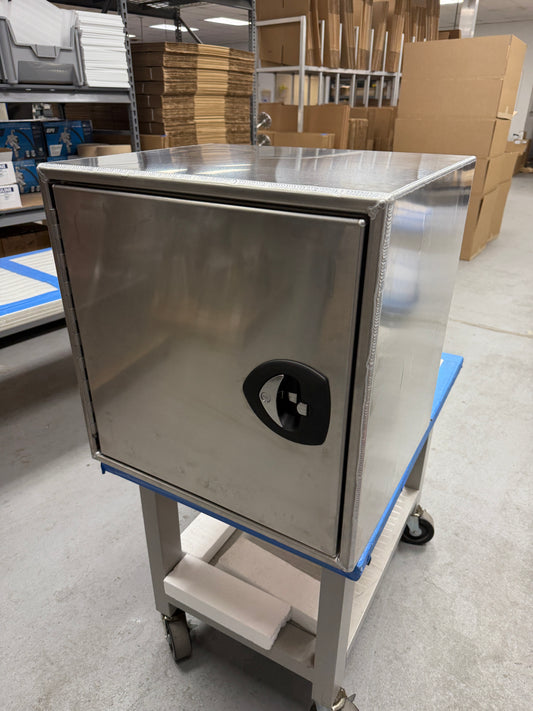 Boyd 2920 SERIES 24 X 20 X 24 ALUMINUM TRUCK BOX CABINET