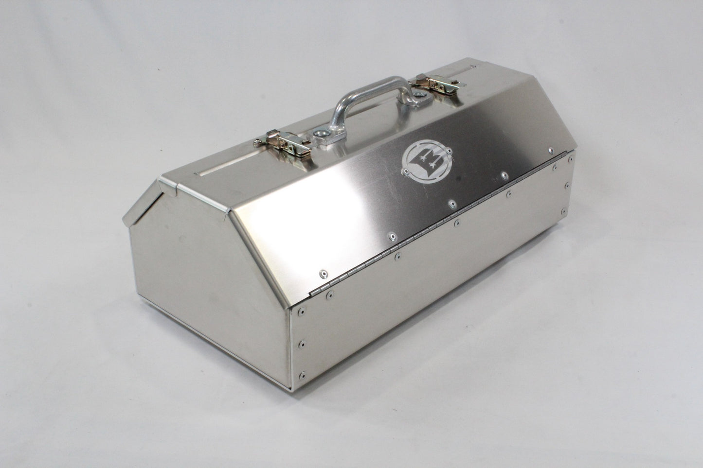 Boyd 26 Series Flop Top Hand Carry Aluminum Tool Box