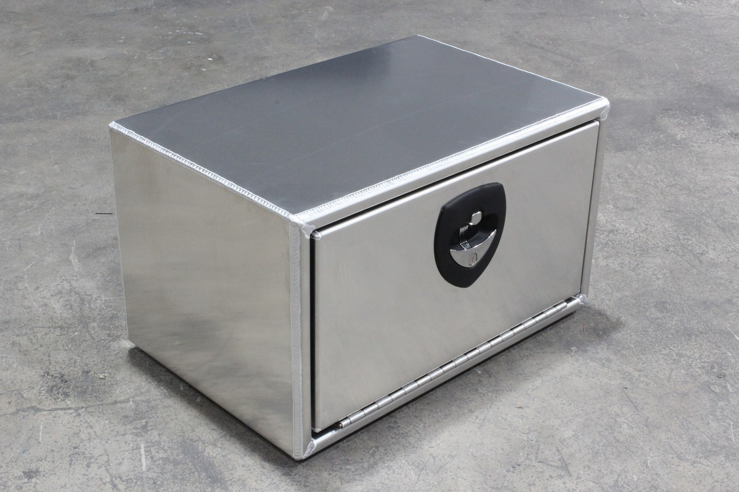 Boyd 2916 SERIES 24 x 16 x 14 ALUMINUM SIDE MOUNT BOX