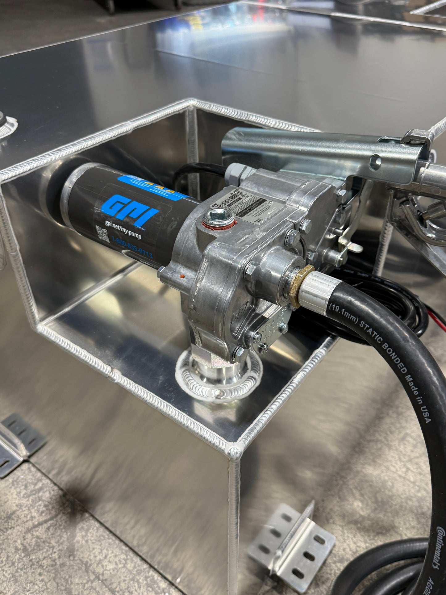 70/30 100 Gallon Aluminum Split Tank 51 x 26 x 23 W GPI Pumps Included