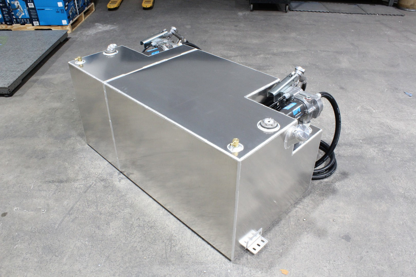 70/30 100 Gallon Aluminum Split Tank 51 x 26 x 23 W GPI Pumps Included