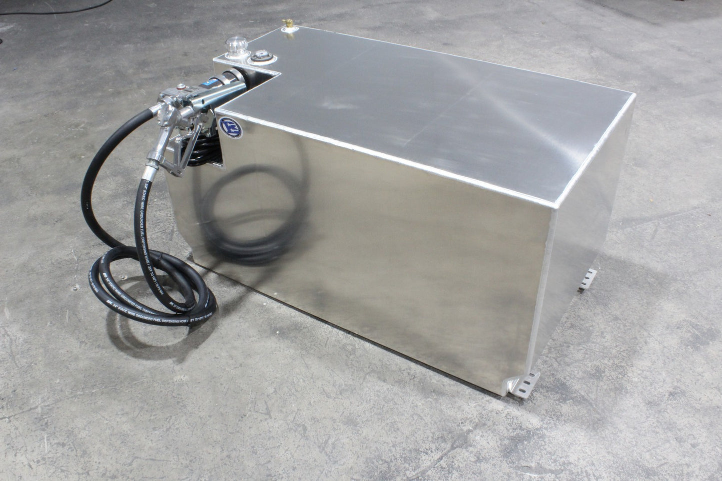 100 Gallon 47.5x26x24 Service Body Aluminum Tank W GPI 15GPM Pump Included
