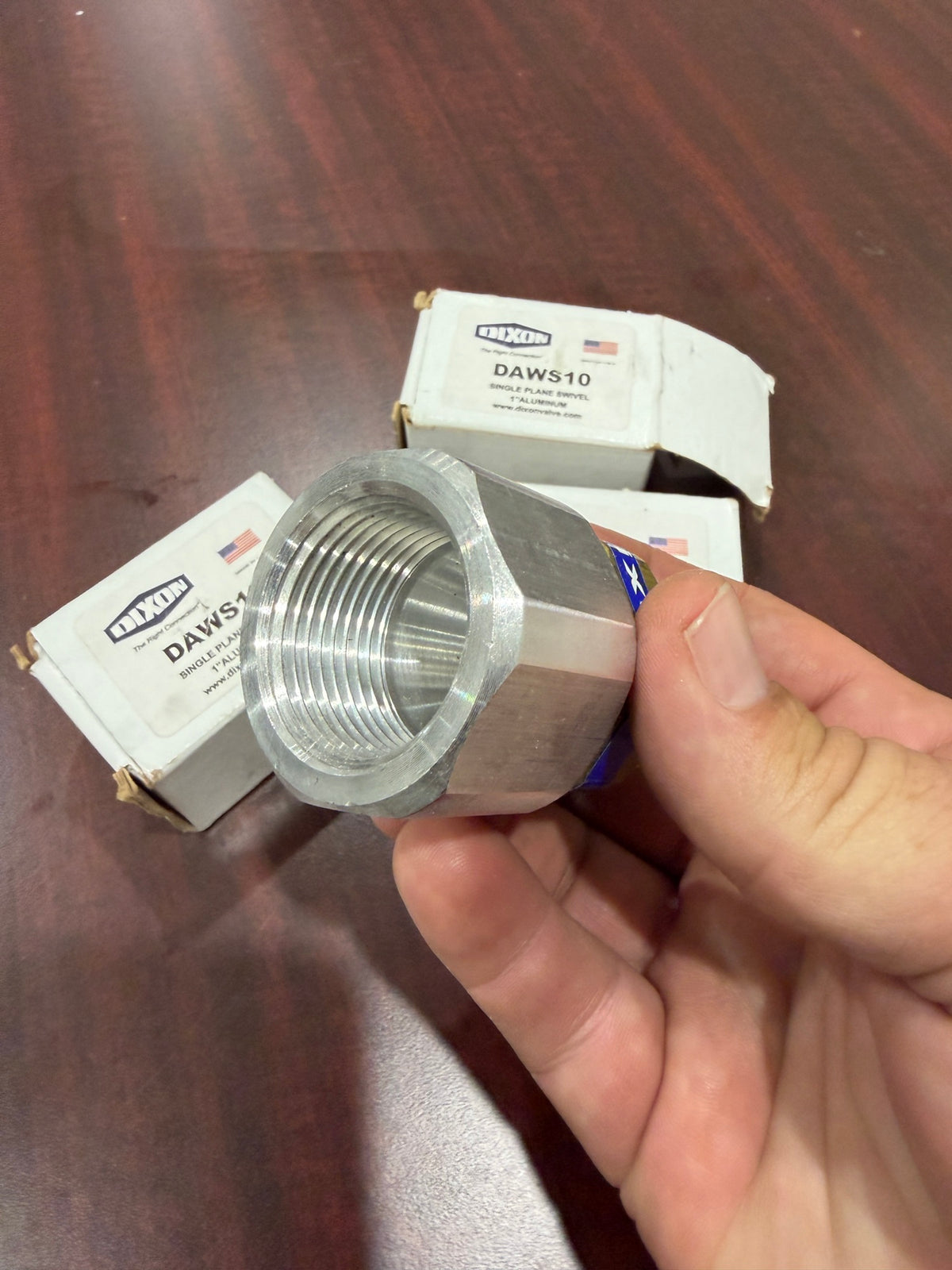 Dixon DAWS10 swivel 1 inch female NPT aluminum hex end