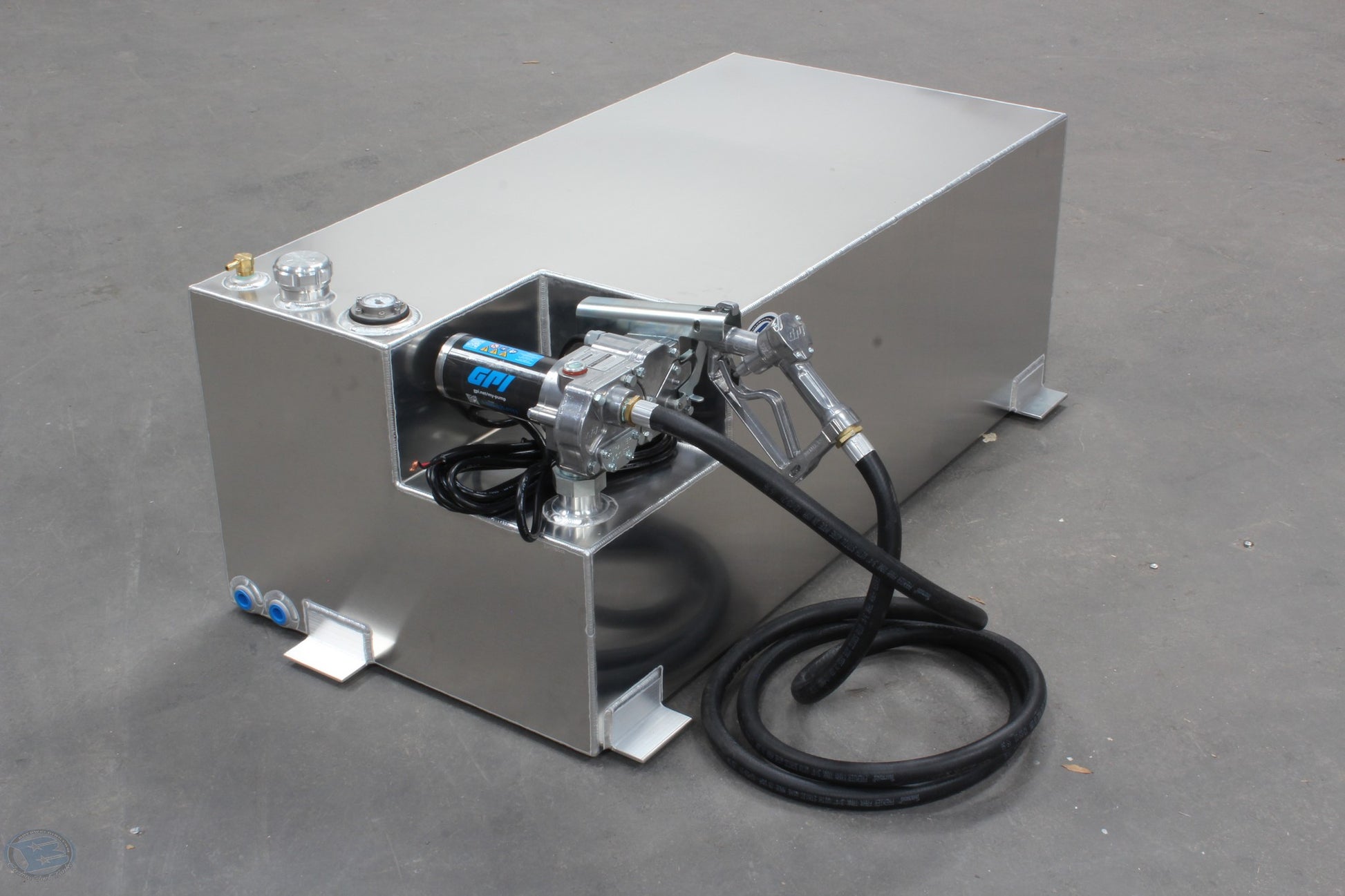 Better Built Steel Transfer Fuel Tank With GPI 12V Fuel Transfer Pump 100  Gallon Rectangular Black 15 GPM